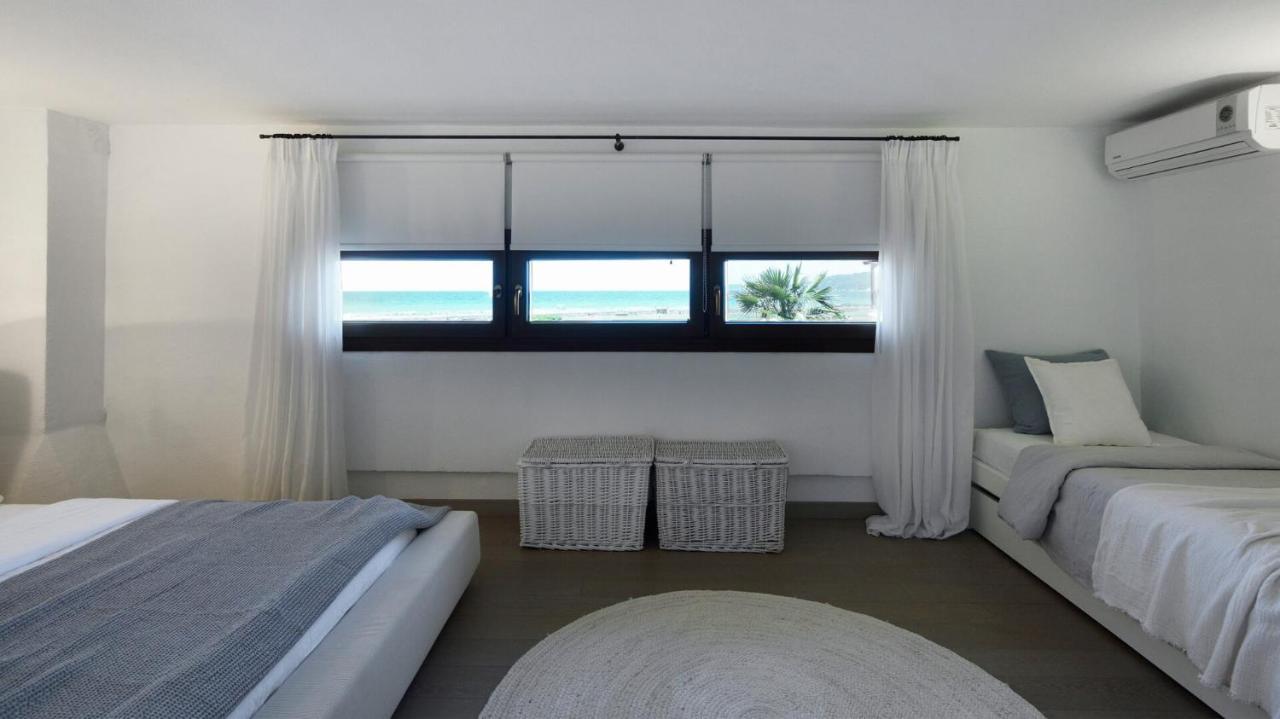 Soleado Beachfront Villa Skála Foúrkas Exteriér fotografie